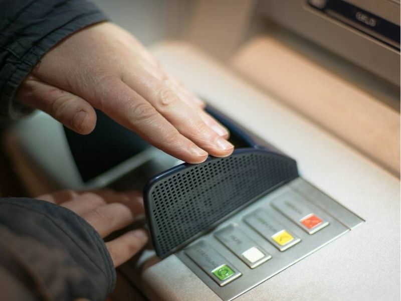 Cách rút tiền ATM qua mã QR, không cần dùng thẻ